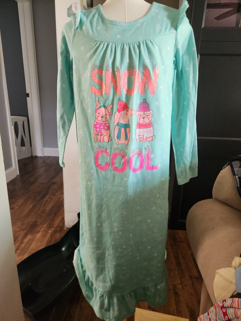 SO Mint Green 'SNOW COOL' Long Sleeve Kids Nightgown with Pink Accent